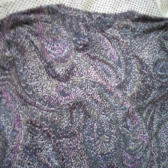 GAP LONG SLEEVE PAISLEY PRINT TOP (sz M) - Picture 5 of 5